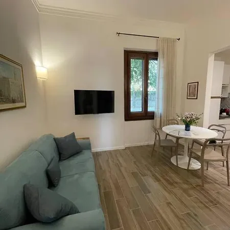 Apartment Le Di Cate E Max - Sole Florenz